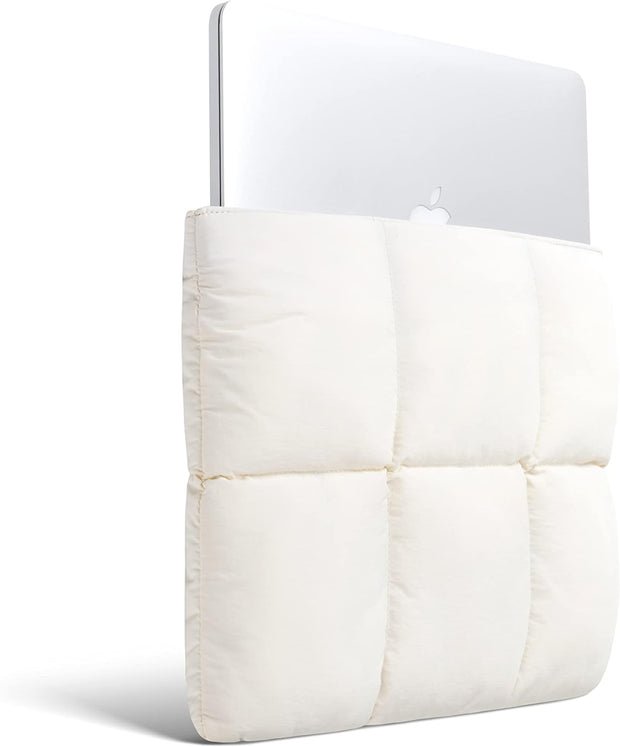 16" Fluffy Laptop Sleeve —– Compatible with MacBook Pro & Air (2025-2019), Where Cute Meets Protection 🧸💻