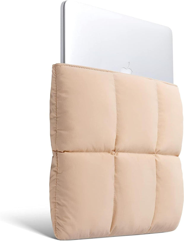 16" Fluffy Laptop Sleeve —– Compatible with MacBook Pro & Air (2025-2019), Where Cute Meets Protection 🧸💻